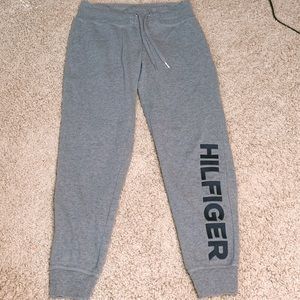 Tommy Hilfiger joggers